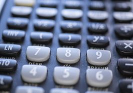 Calculator Mathematics Computation  - A1_Moments_AU / Pixabay