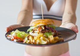 Burger Hamburger Foodstuffs Food  - Skica911 / Pixabay