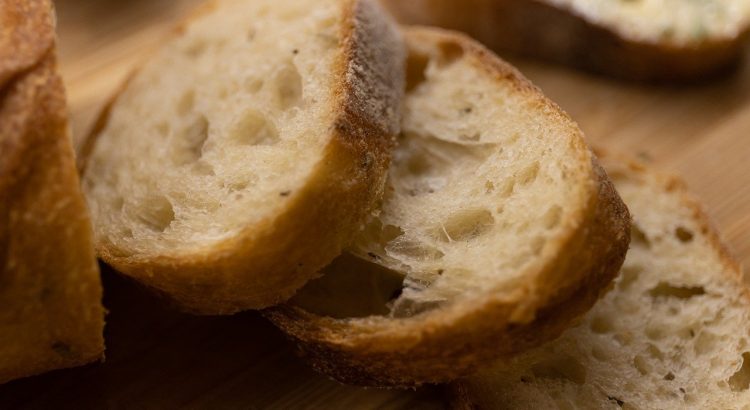 Ciabatta Bread Sliced Italian Bread  - Evilowl / Pixabay