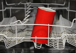 Dishwasher Cup Do The Washing Up  - manfredrichter / Pixabay