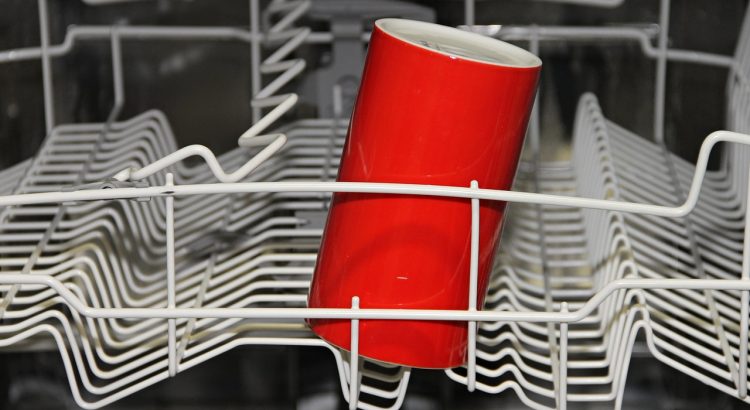 Dishwasher Cup Do The Washing Up  - manfredrichter / Pixabay