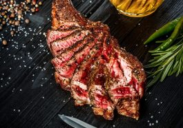 Steak Angus Barbecue Beef Fillet  - JESUSGONZ_ / Pixabay