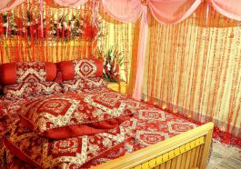 Bridal Suite Bedroom Sleeping Room  - idealpestcontrol / Pixabay