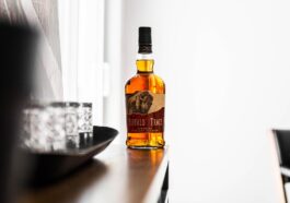 whiskey, drink, bottle, whisky, booze, scotch, alcohol, liquor, bourbon, vodka, beverage, bar, glass, alcoholic drink, alcoholic beverage, kentucky straight bourbon whiskey, buffalo trace, whiskey, whisky, whisky, whisky, bourbon, bourbon, bourbon, bourbon, bourbon, vodka, buffalo trace, buffalo trace, buffalo trace